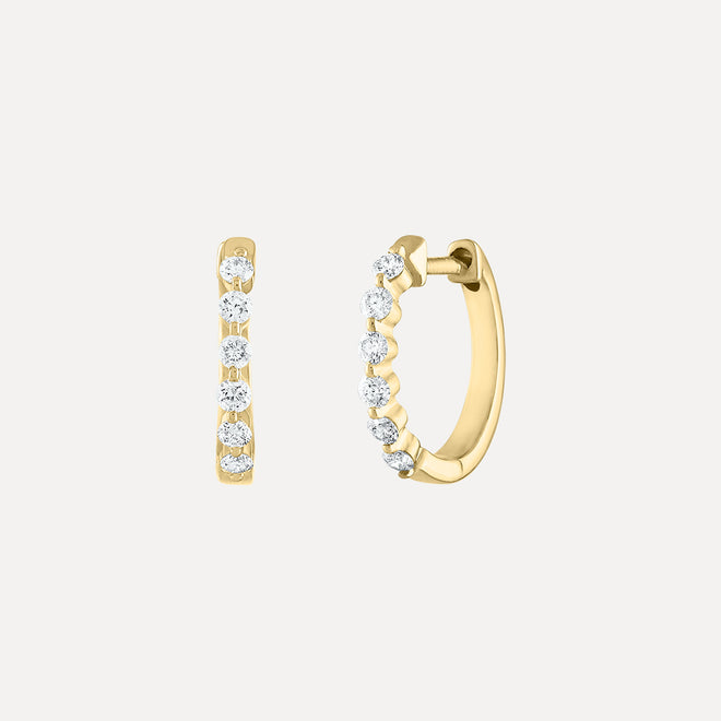 Huggies de diamantes de una sola punta