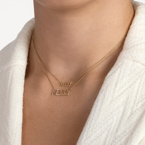 Cadena Nameplate con Acento de Diamantes (personalizado)