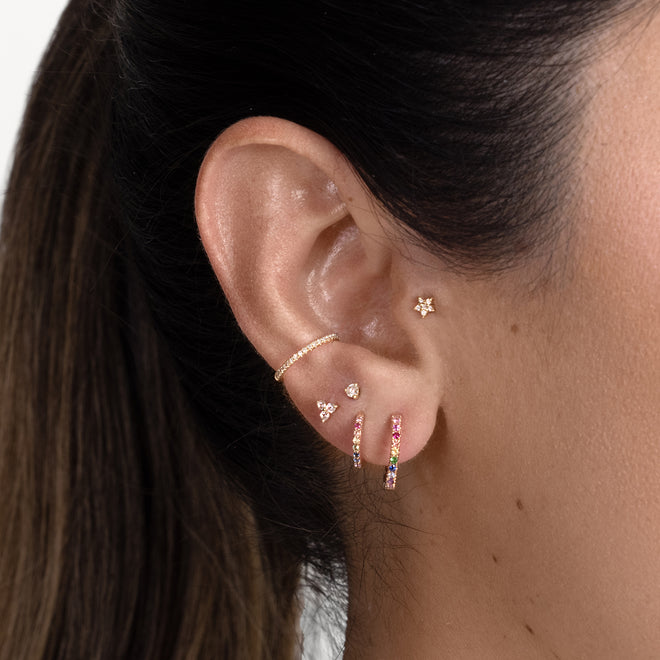 Arete Trío de Zafiro Blanco con Rosca Interna